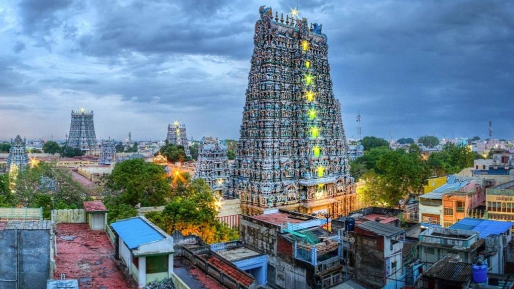 meenakshi temple in south of india